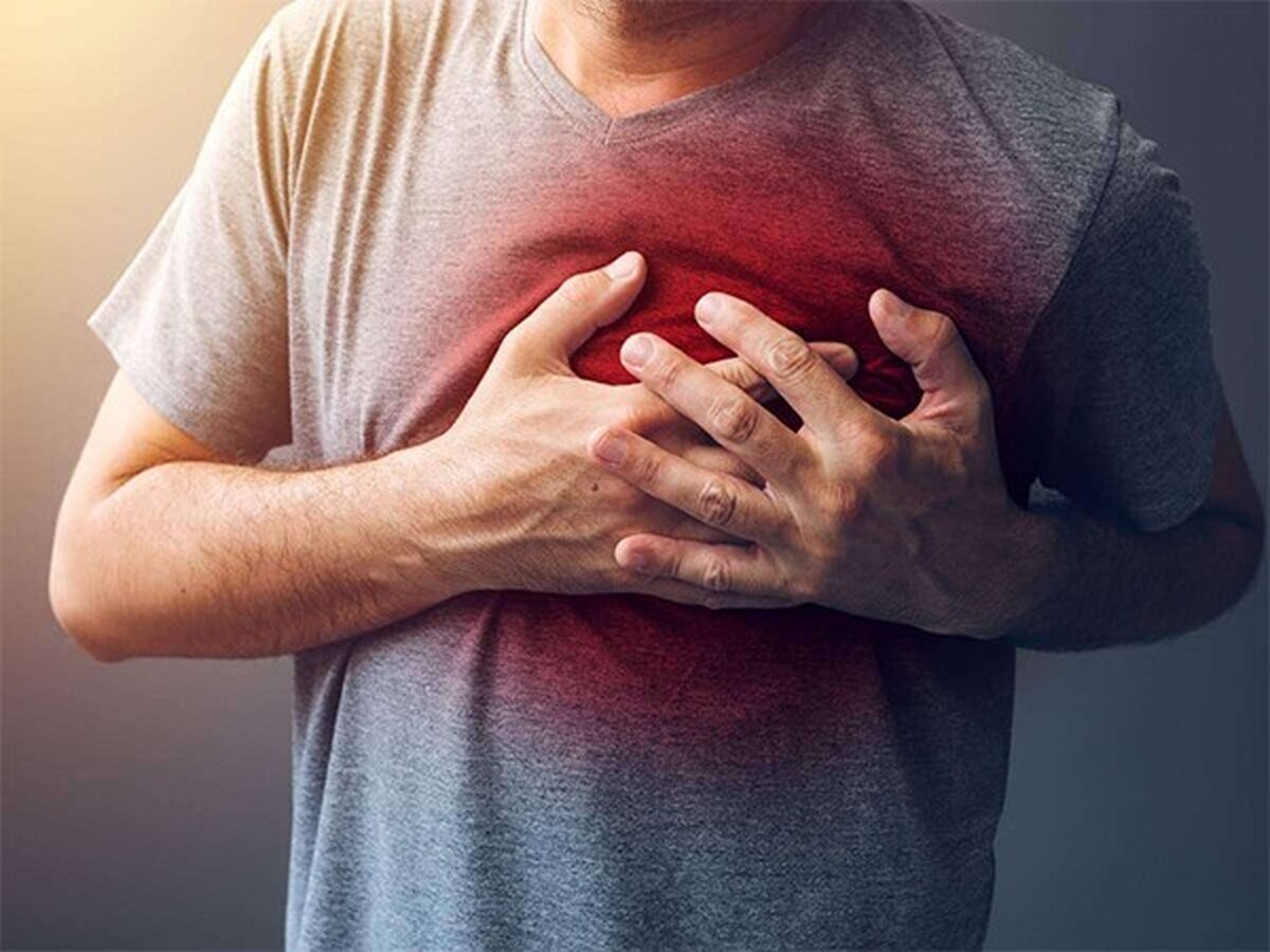 دلایل اصلی و عمده تیر کشیدن و درد قفسه سینه دلایل اصلی و عمده تیر کشیدن و درد قفسه سینه