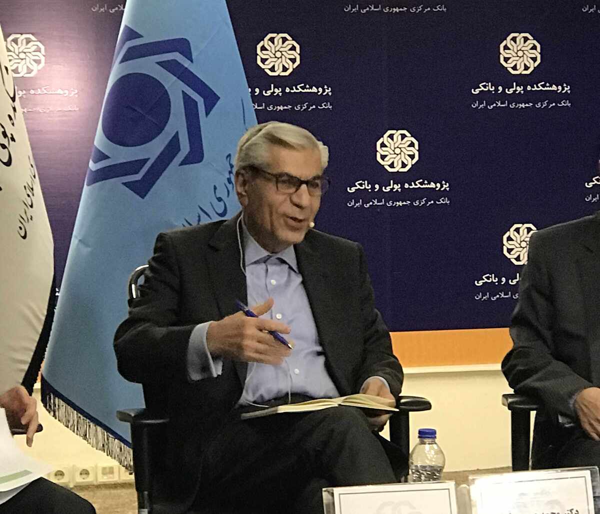 اقتصاد ایران گروگان فشارهای پوپولیستی و تکانههای ارزی است اقتصاد ایران گروگان فشارهای پوپولیستی و تکانههای ارزی است