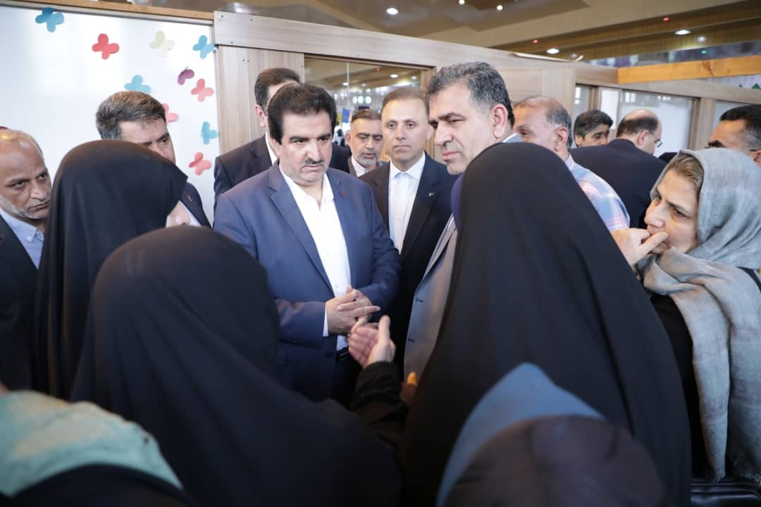حضور مدیرعامل بانک رفاه کارگران در میز خدمت وزارت تعاون، کار و رفاه اجتماعی