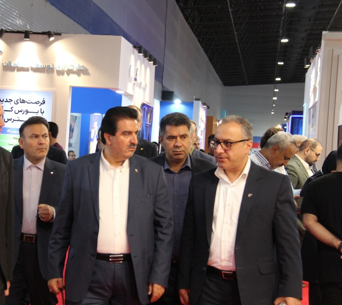 بازدید مدیر عامل بانک رفاه کارگران از نمایشگاه مشهد اینوکس 1404 بازدید مدیر عامل بانک رفاه کارگران از نمایشگاه مشهد اینوکس 1404