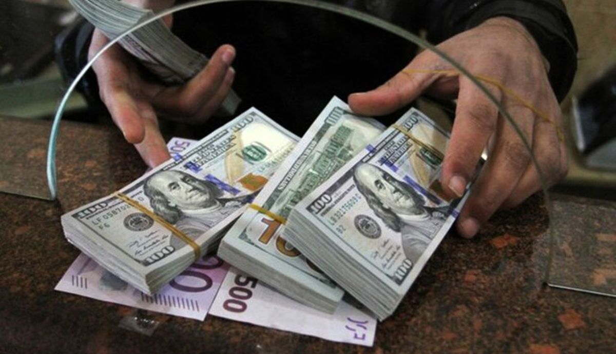 قیمت دلار به کانال ۷۰ هزار تومان نزدیک شد / قیمت دلار امروز ۱۰ خرداد ۱۴۰۴ قیمت دلار به کانال ۷۰ هزار تومان نزدیک شد / قیمت دلار امروز ۱۰ خرداد ۱۴۰۴