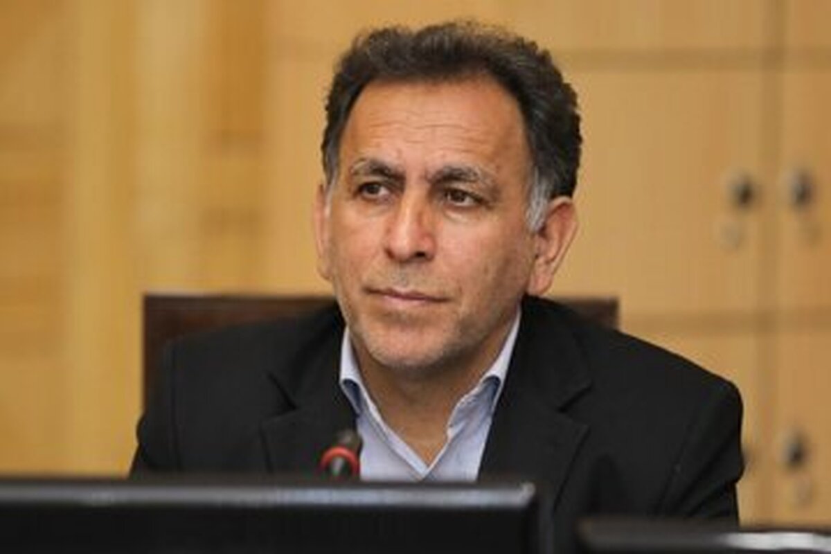 پلکانی شدن نرخ گازوئیل/ادامه قاچاق و گرانی قیمت کالاها! پلکانی شدن نرخ گازوئیل/ادامه قاچاق و گرانی قیمت کالاها!