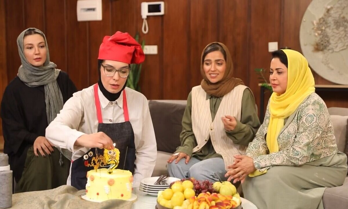 احسان علیخانی با «شفرونی» به جای «شام ایرانی» میآید احسان علیخانی با «شفرونی» به جای «شام ایرانی» میآید