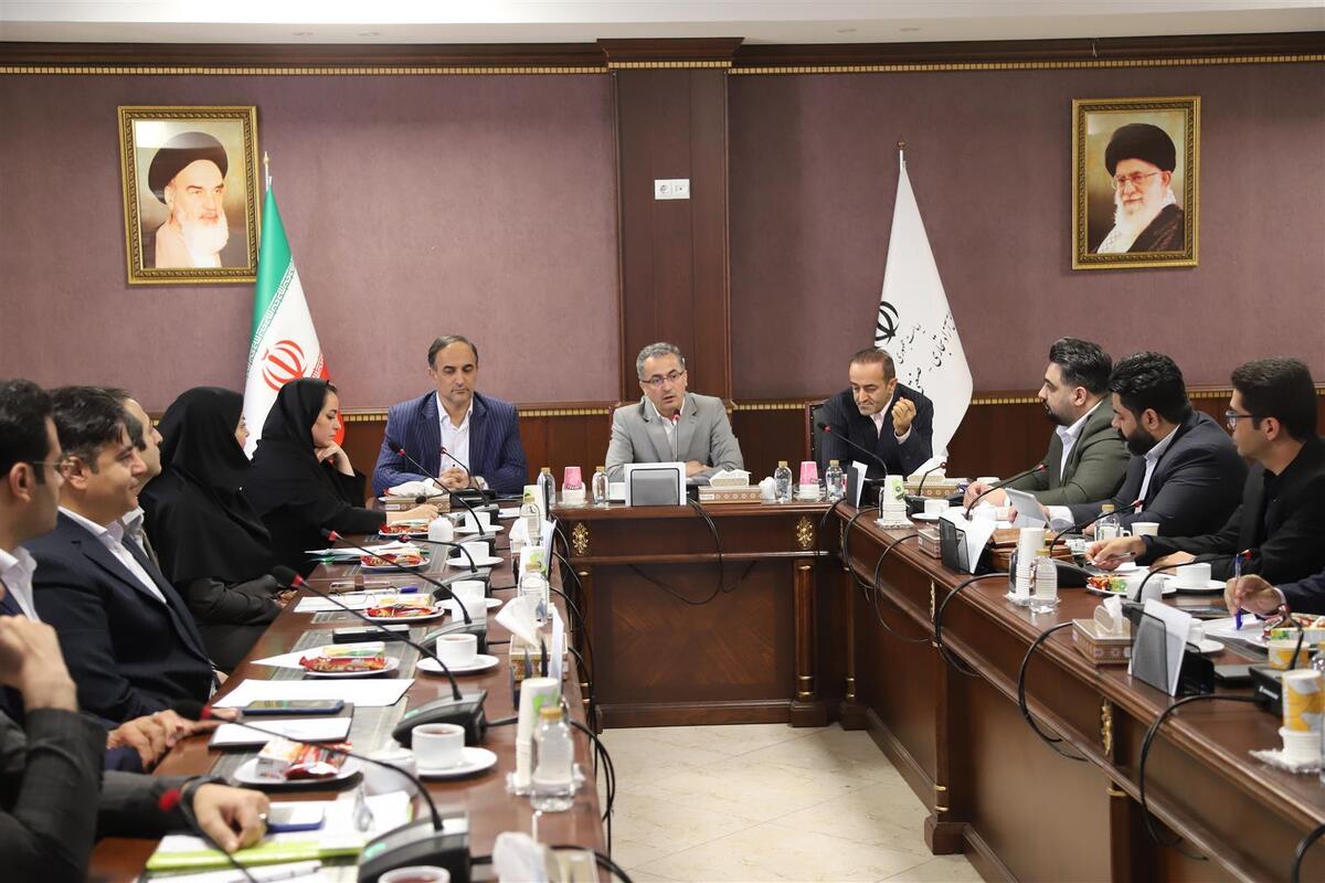 نشست مدیران سرمایهگذاری سازمانهای مناطق آزاد کشور برگزار شد نشست مدیران سرمایهگذاری سازمانهای مناطق آزاد کشور برگزار شد