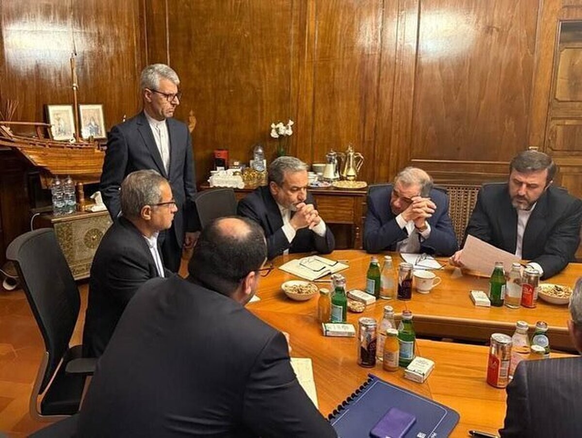 گزینه جدید ایران روی میز مذاکرات با آمریکا گزینه جدید ایران روی میز مذاکرات با آمریکا