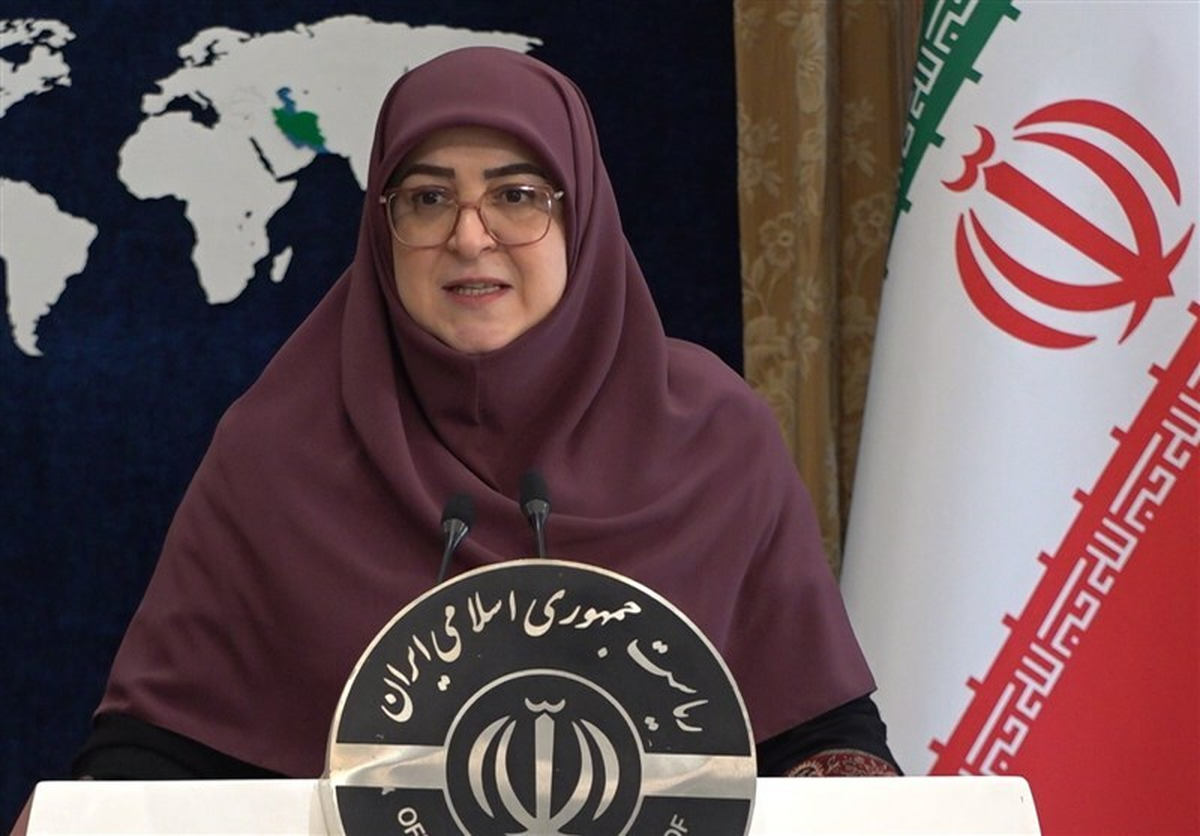 مهاجرانی: ایران میز مذاکره را ترک نمیکند+ فیلم مهاجرانی: ایران میز مذاکره را ترک نمیکند+ فیلم