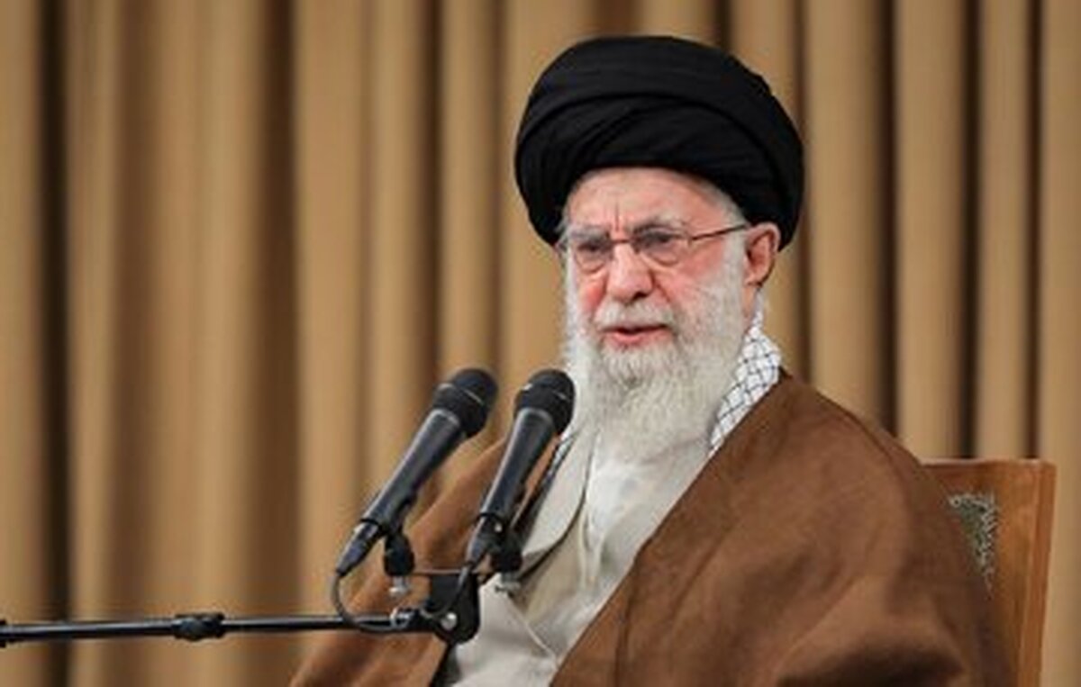 رهبر انقلاب: امام مواضع روشن خود را در بنای اسلامی کشور ابراز کرد + فیلم