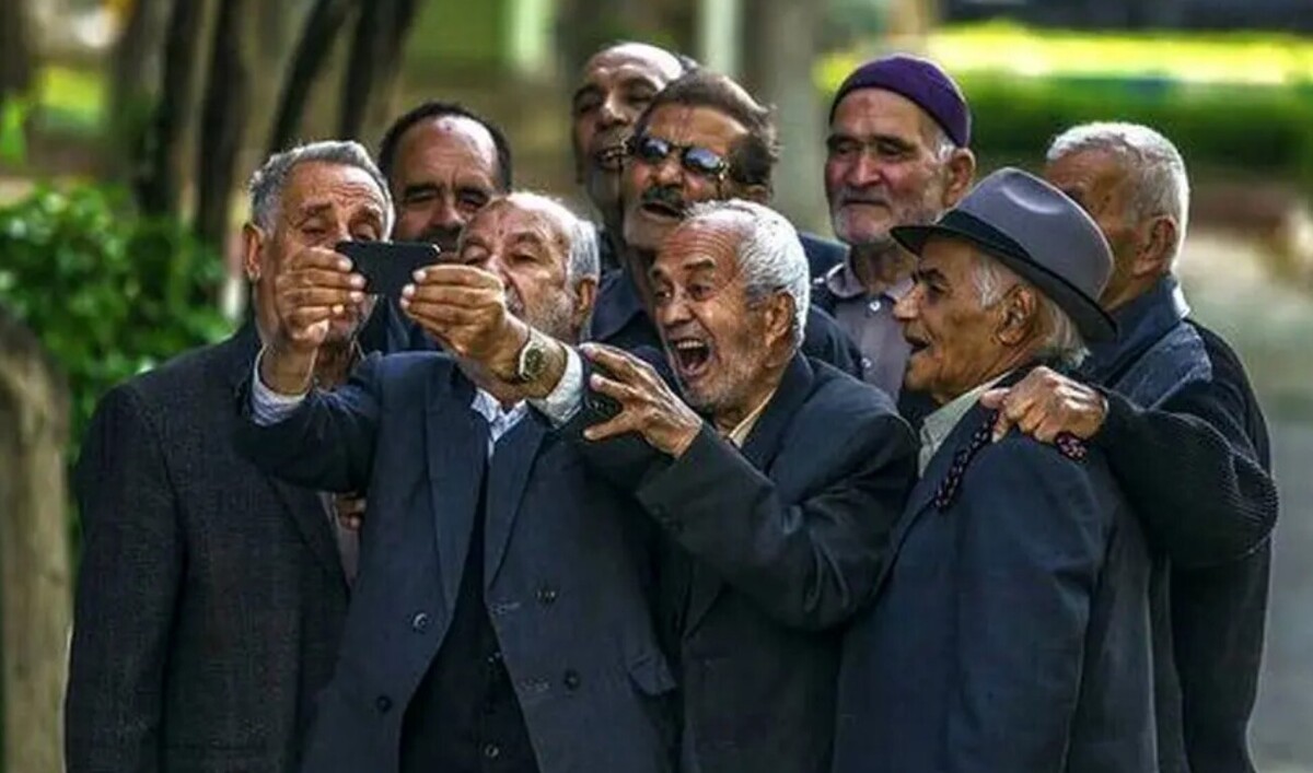 واریز سود به حساب بازنشستگان آغاز شد / حساب چه کسانی امروز ۱۴ خرداد شارژ میشود؟ واریز سود به حساب بازنشستگان آغاز شد / حساب چه کسانی امروز ۱۴ خرداد شارژ میشود؟