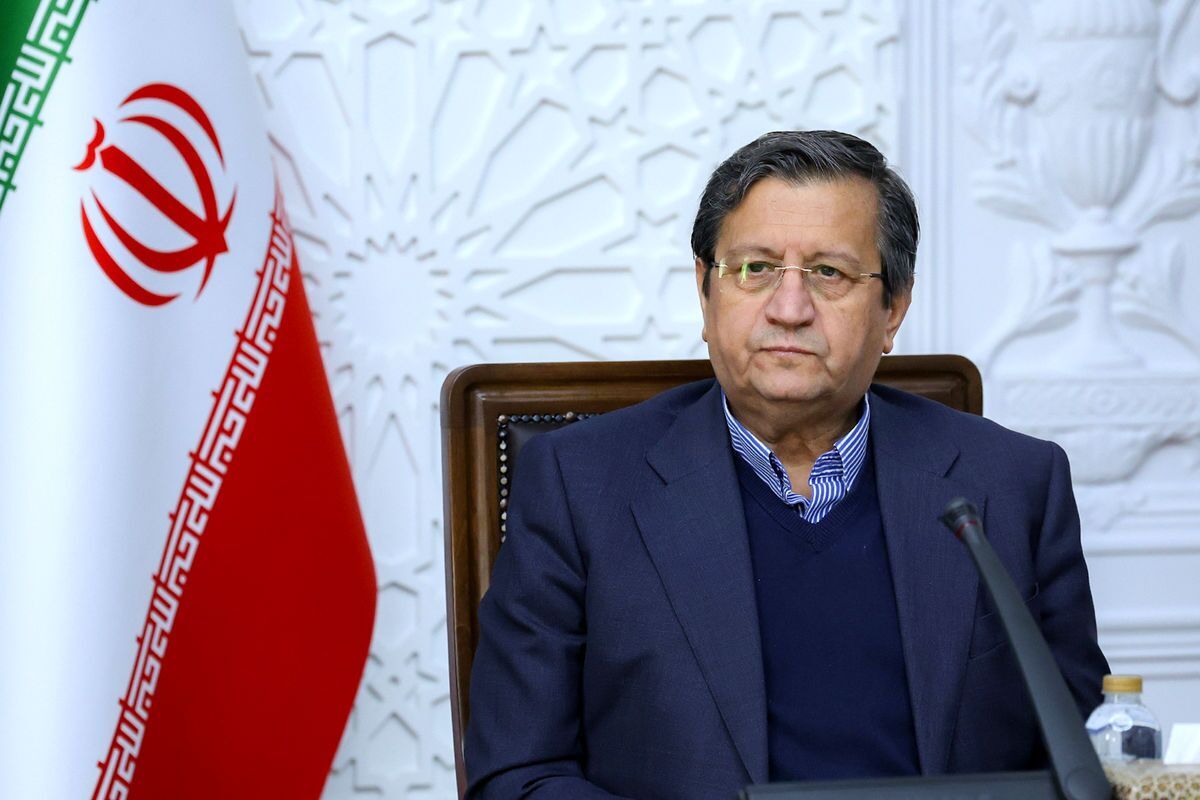 سکوت همتی شکست؛ نمایندگان یا پست مدیرعاملی می‌خواستند یا عضو هیات مدیره! 