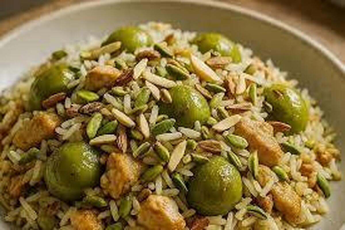 طرز تهیه گوجه سبز پلو مخصوص؛ یه غذای مجلسی جدید و ارزون طرز تهیه گوجه سبز پلو مخصوص؛ یه غذای مجلسی جدید و ارزون
