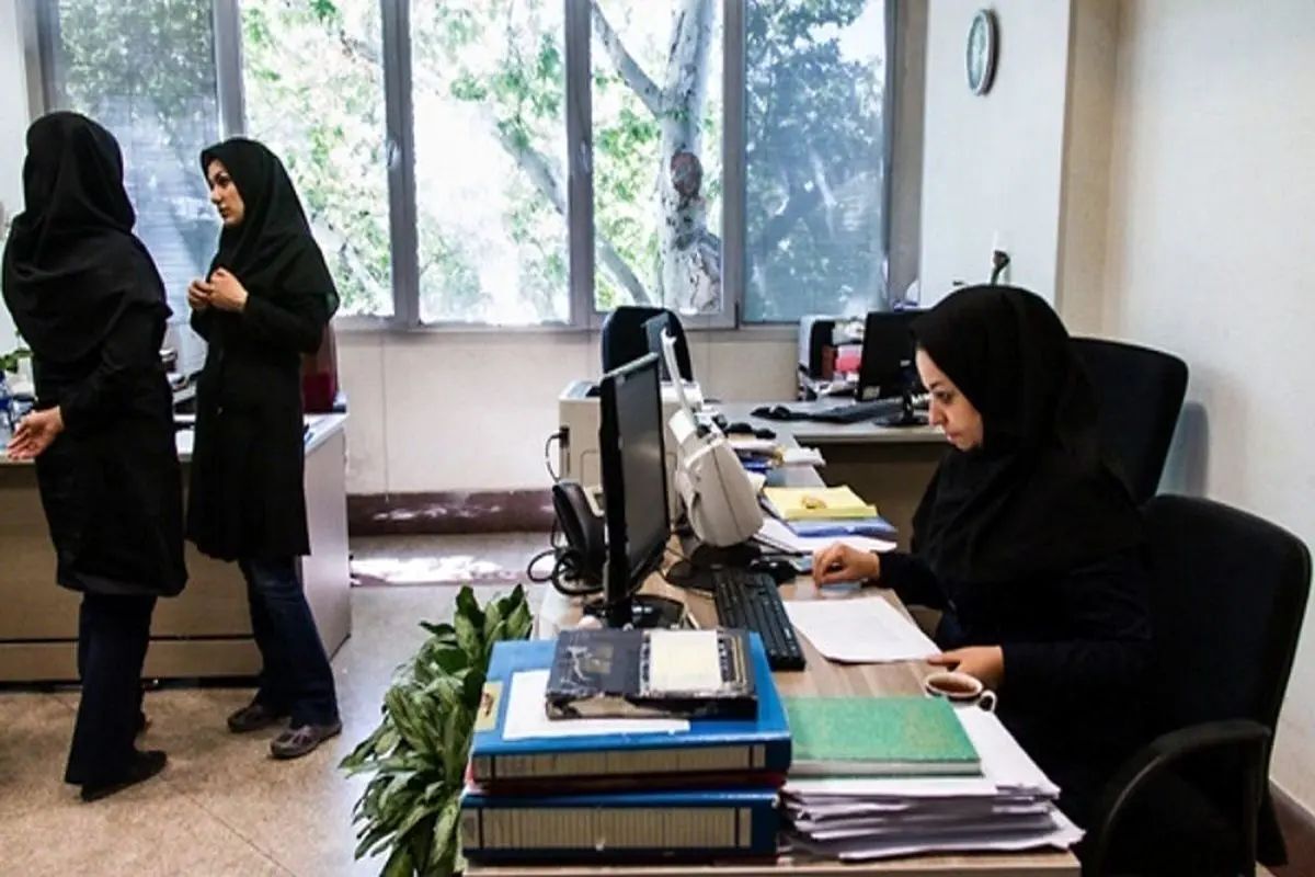 خبر خوش دولت/ این کارمندان بن کارت رفاهی میگیرند خبر خوش دولت/ این کارمندان بن کارت رفاهی میگیرند