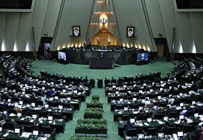 تصویر لو رفته از پیامک جنجالی به نمایندگان مجلس