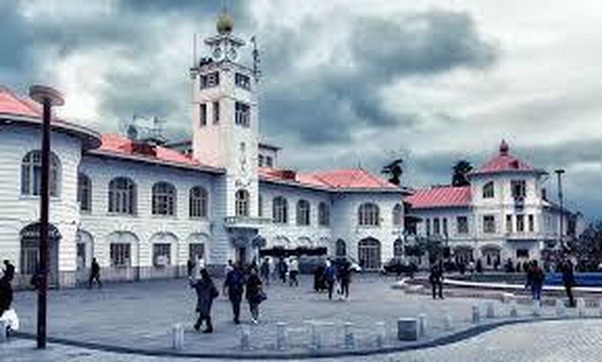 تصویری جذاب از یک روز عادی در رشت+ عکس
