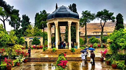 فال حافظ امروز ۲۱ خرداد ۱۴۰۴ برای متولدین هرماه / سحر امید دمید از پس شبان سیاه