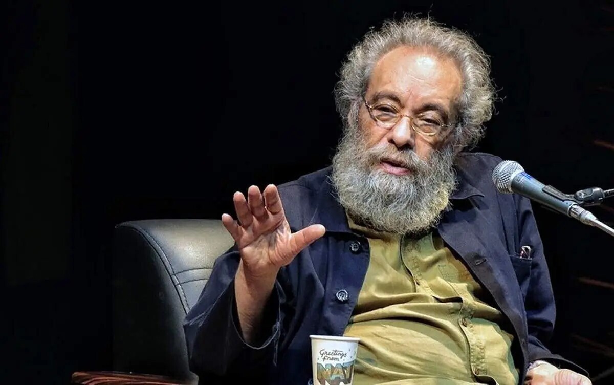 شغل جدید فراستی جنجال به پا کرد شغل جدید فراستی جنجال به پا کرد