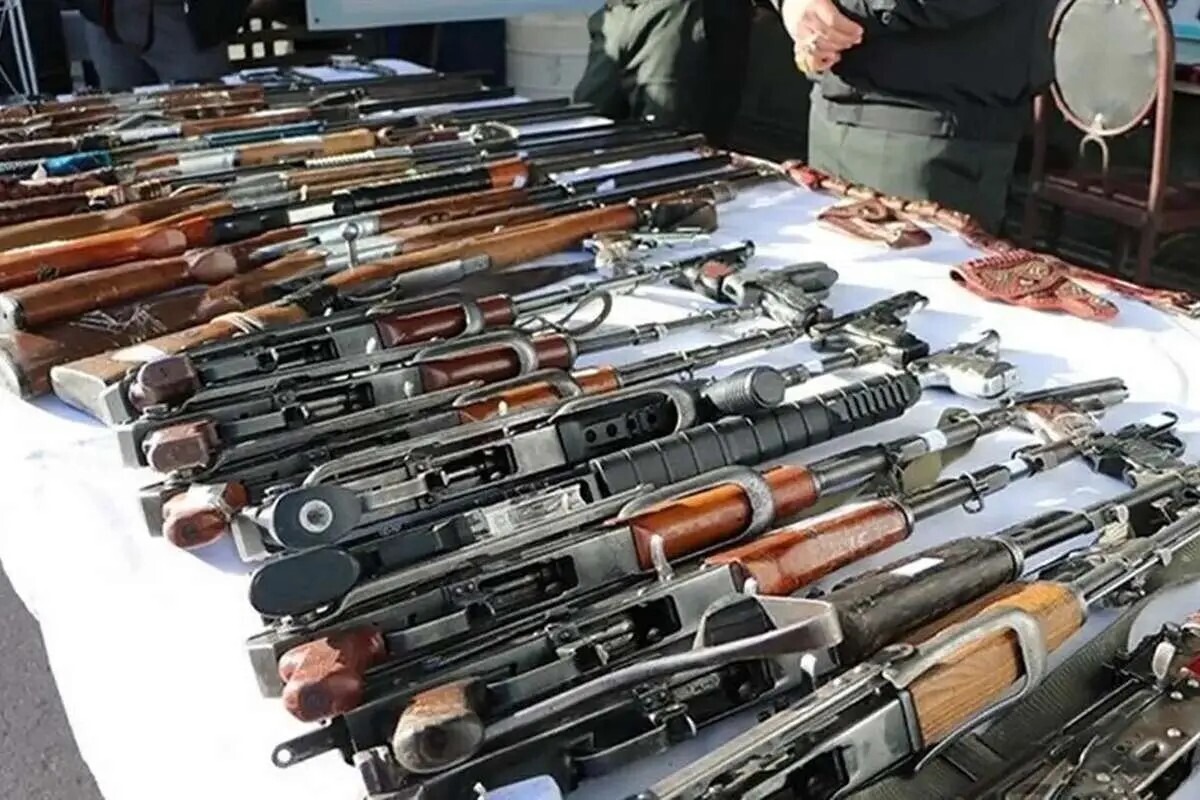 کشف محموله سلاح غیرمجاز در مرزهای کرمانشاه کشف محموله سلاح غیرمجاز در مرزهای کرمانشاه