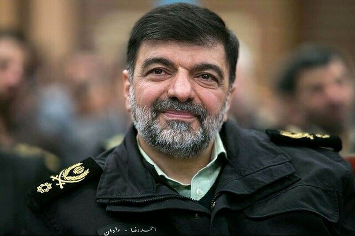 سردار رادان: وطن فروشان در صورت معرفی داوطلبانه از رافت اسلامی برخوردار می شوند سردار رادان: وطن فروشان در صورت معرفی داوطلبانه از رافت اسلامی برخوردار می شوند