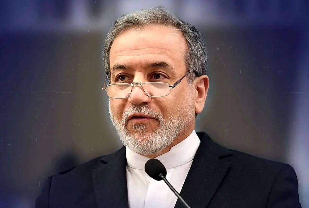 عراقچی: ما با افتخار تا آخرین قطره خون خواهیم جنگید عراقچی: ما با افتخار تا آخرین قطره خون خواهیم جنگید
