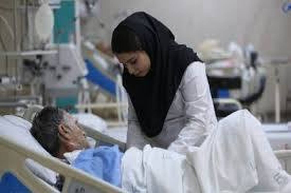 با وجود مشکلات صنفی؛ پرستاران مانند همیشه با جانودل پای کار آمدند! با وجود مشکلات صنفی؛ پرستاران مانند همیشه با جانودل پای کار آمدند!