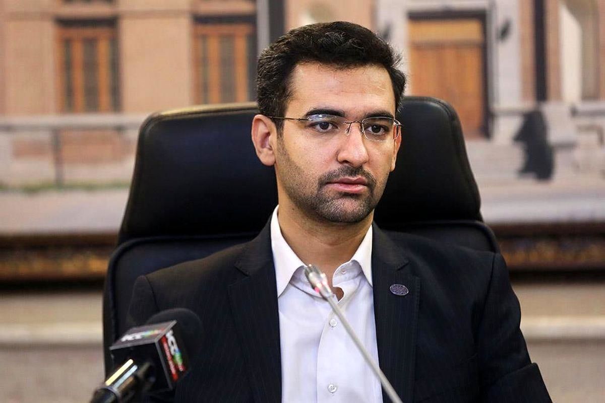 تیکه سنگین آذری جهرمی به نمایندگان: قاچاق ۲۱ میلیون لیتر سوخت به اندازه یک سفر خانوادگی ارزش پیگیری نداشت؟ تیکه سنگین آذری جهرمی به نمایندگان: قاچاق ۲۱ میلیون لیتر سوخت به اندازه یک سفر خانوادگی ارزش پیگیری نداشت؟