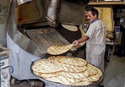 تجمع نانوایان در برخی شهرها/ دولت یارانه نان را پرداخت کند!