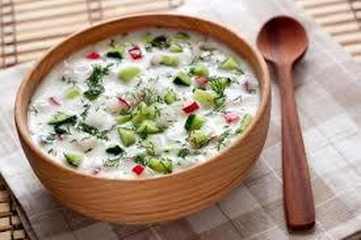 بجای کشمش چی بریزیم داخل آبدوغ خیار؟ بجای کشمش چی بریزیم داخل آبدوغ خیار؟