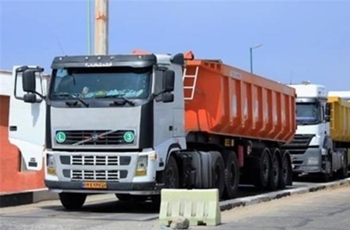 بازداشت مختلکنندگان رفت و آمد کامیونها در جادهها بازداشت مختلکنندگان رفت و آمد کامیونها در جادهها