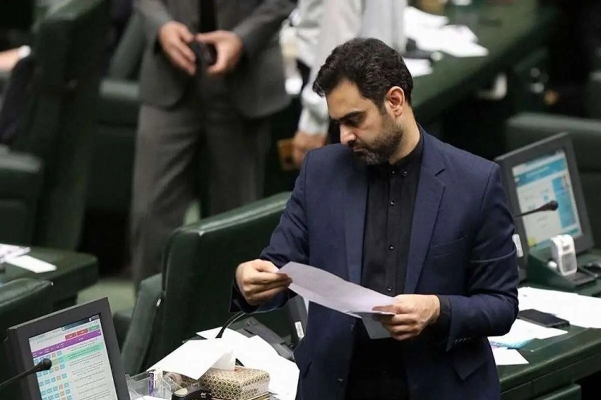 انتقاد یک امام جمعه از مشاور جلیلی: این جنس انقلابینماها، ایران را ملک طلق خود میدانند انتقاد یک امام جمعه از مشاور جلیلی: این جنس انقلابینماها، ایران را ملک طلق خود میدانند