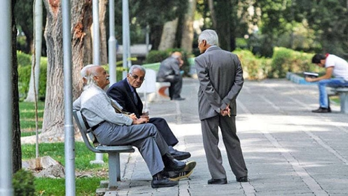 خزان جمعیت در بهار توسعه/ سایه سنگین پیری بر اقتصاد ایران خزان جمعیت در بهار توسعه/ سایه سنگین پیری بر اقتصاد ایران