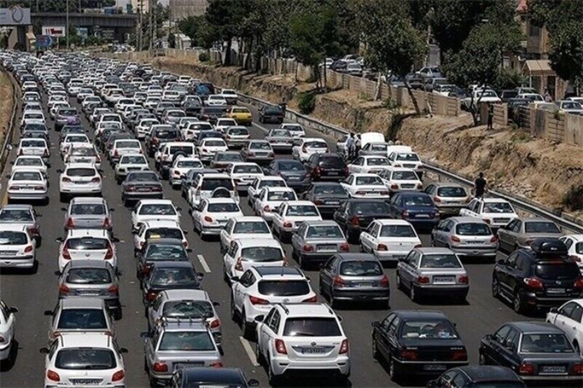 ترافیک بسیار سنگین در جاده‌های شمالی/ این مسیر یکطرفه شد