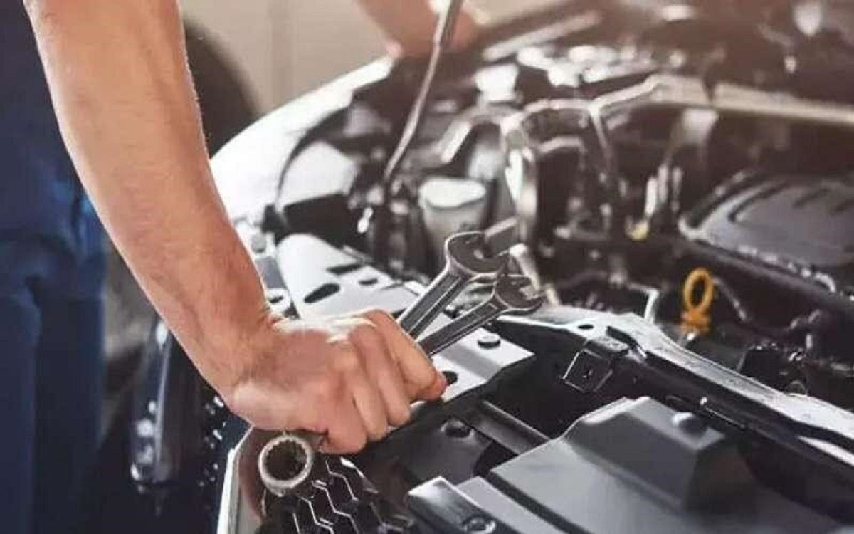 دلایل تقه زدن خودرو و راههای برطرف کردن آن دلایل تقه زدن خودرو و راههای برطرف کردن آن