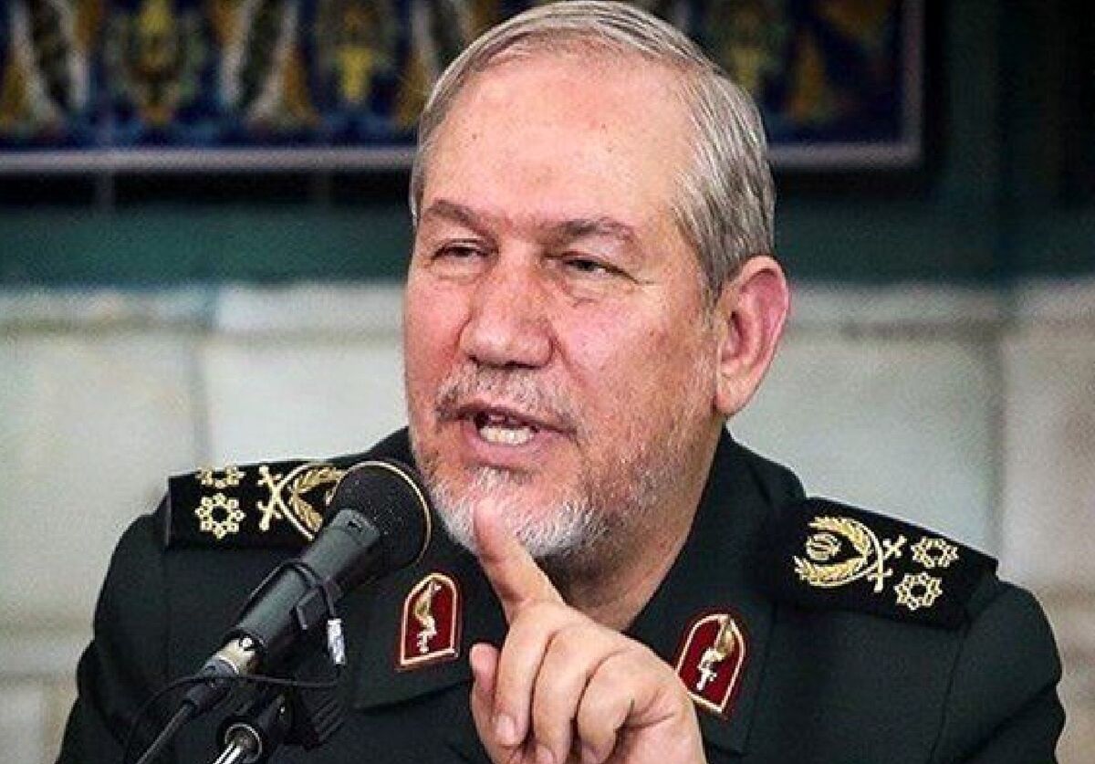 سرلشکر صفوی: چندین هزار موشک و پهپاد تولید کردیم/ برای همه طرحهای دشمن آمادگی داریم سرلشکر صفوی: چندین هزار موشک و پهپاد تولید کردیم/ برای همه طرحهای دشمن آمادگی داریم