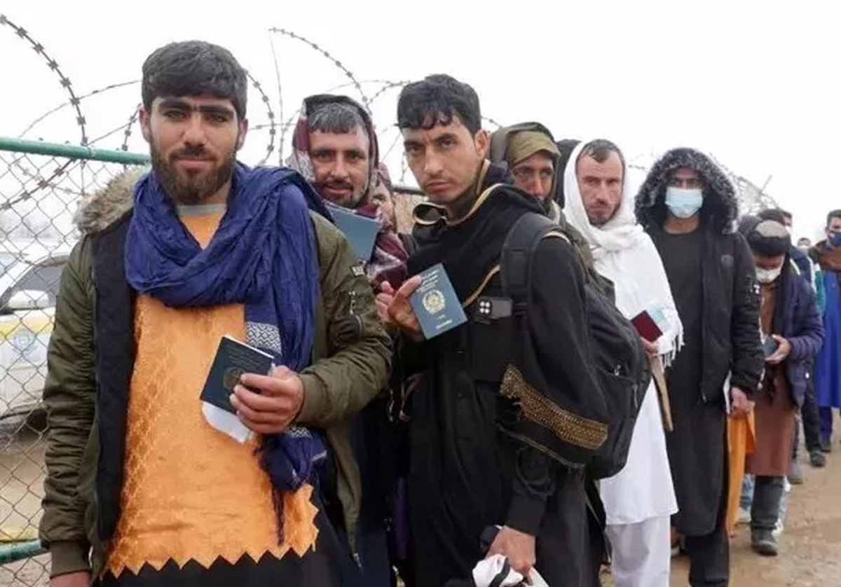 دولت پاکستان تمدید ویزای پناهجویان افغان را به حالت تعلیق درآورد دولت پاکستان تمدید ویزای پناهجویان افغان را به حالت تعلیق درآورد