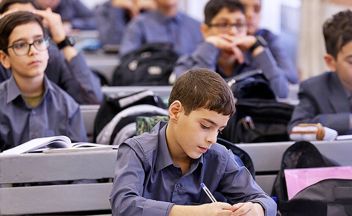 میانگین معدل ۹.۵ دانشآموزان ایرانی/ چرا دهه نودیها حوصله درس خواندن ندارند؟ میانگین معدل ۹.۵ دانشآموزان ایرانی/ چرا دهه نودیها حوصله درس خواندن ندارند؟