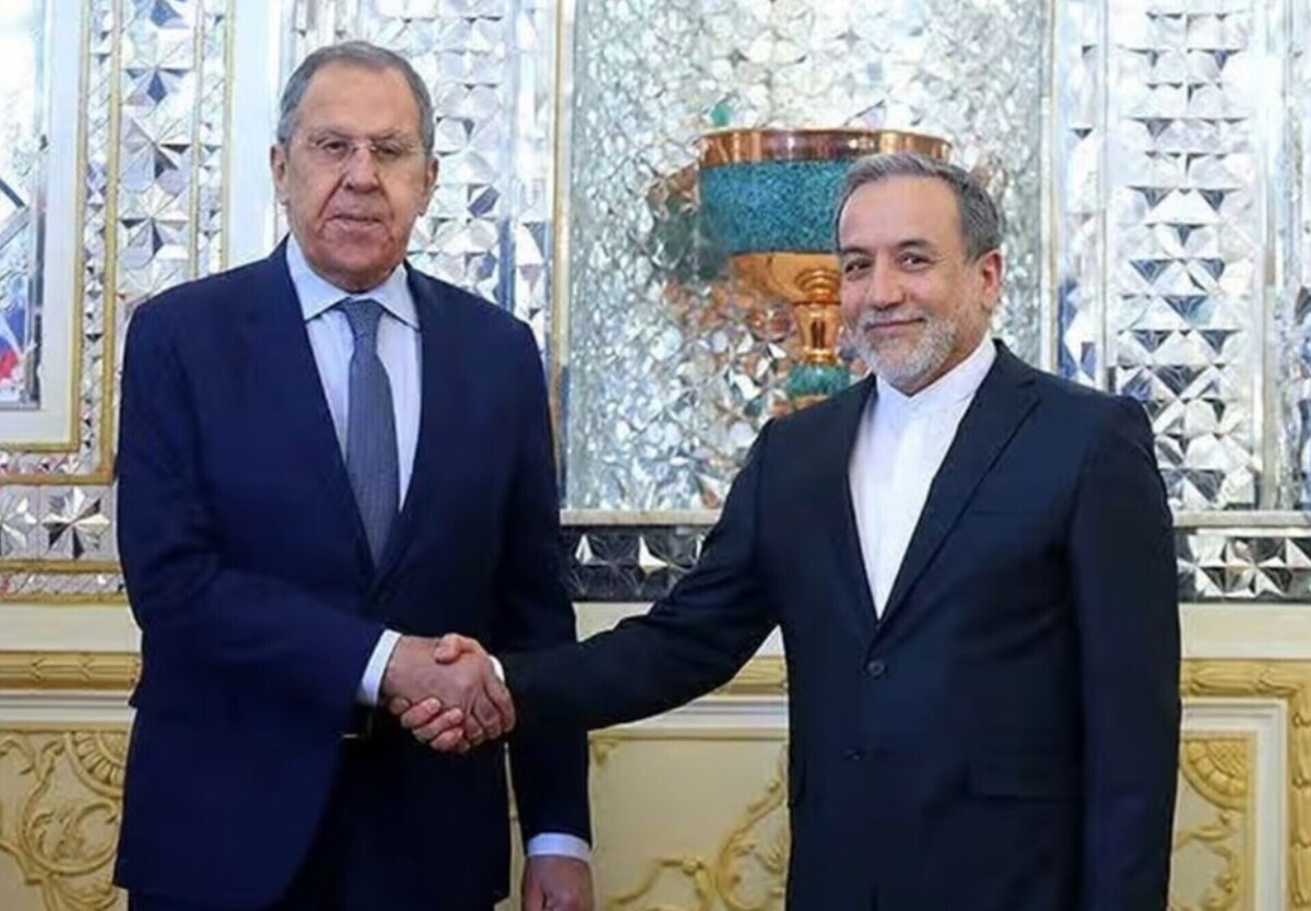 دیدار عراقچی و لاوروف درباره مسئله هستهای ایران دیدار عراقچی و لاوروف درباره مسئله هستهای ایران