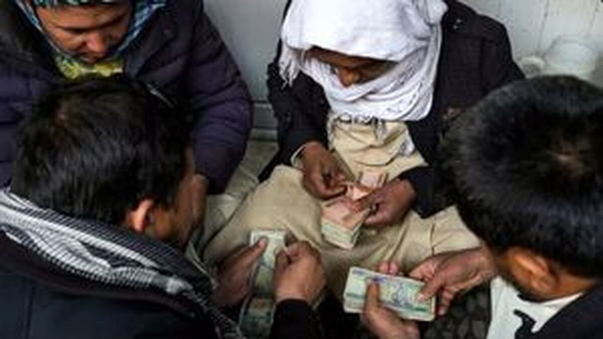 چه کسانی، با چه هدفی روی دستمزد کارگران افغانی موجسواری مجازی میکنند؟ چه کسانی، با چه هدفی روی دستمزد کارگران افغانی موجسواری مجازی میکنند؟