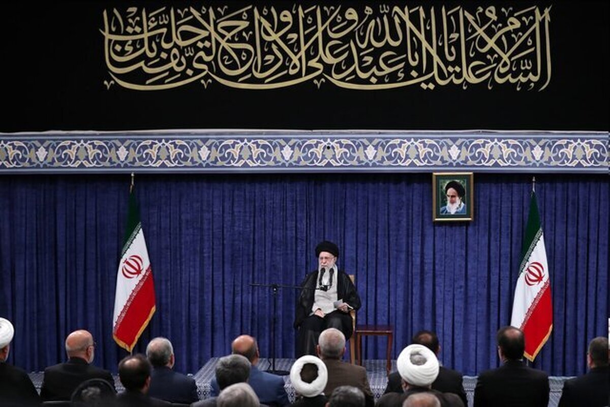 رهبر انقلاب: مسئولان باید با قوت و روحیه کامل به کار خود ادامه دهند رهبر انقلاب: مسئولان باید با قوت و روحیه کامل به کار خود ادامه دهند
