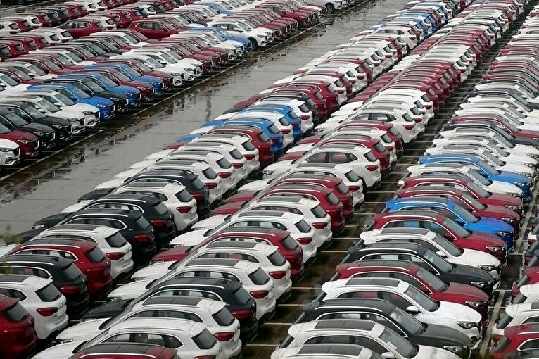 قیمت خودروهای وارداتی امروز پنجشنبه ۲۶ تیر ۱۴۰۴ / کیا، مزدا و نیسان ارزان شد! + جدول