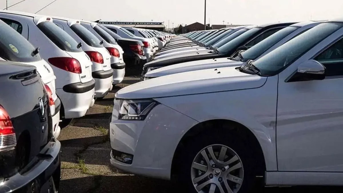 وضعیت بازار خودرو امروز چهارشنبه ۱ مرداد ۱۴۰۴ / پژو ۲۰۷، تارا و شاهین گران شد
