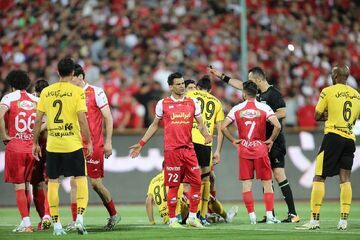 ستارههای پرسپولیس خرید جدید استقلال را آنفالو کردند! ستارههای پرسپولیس خرید جدید استقلال را آنفالو کردند!