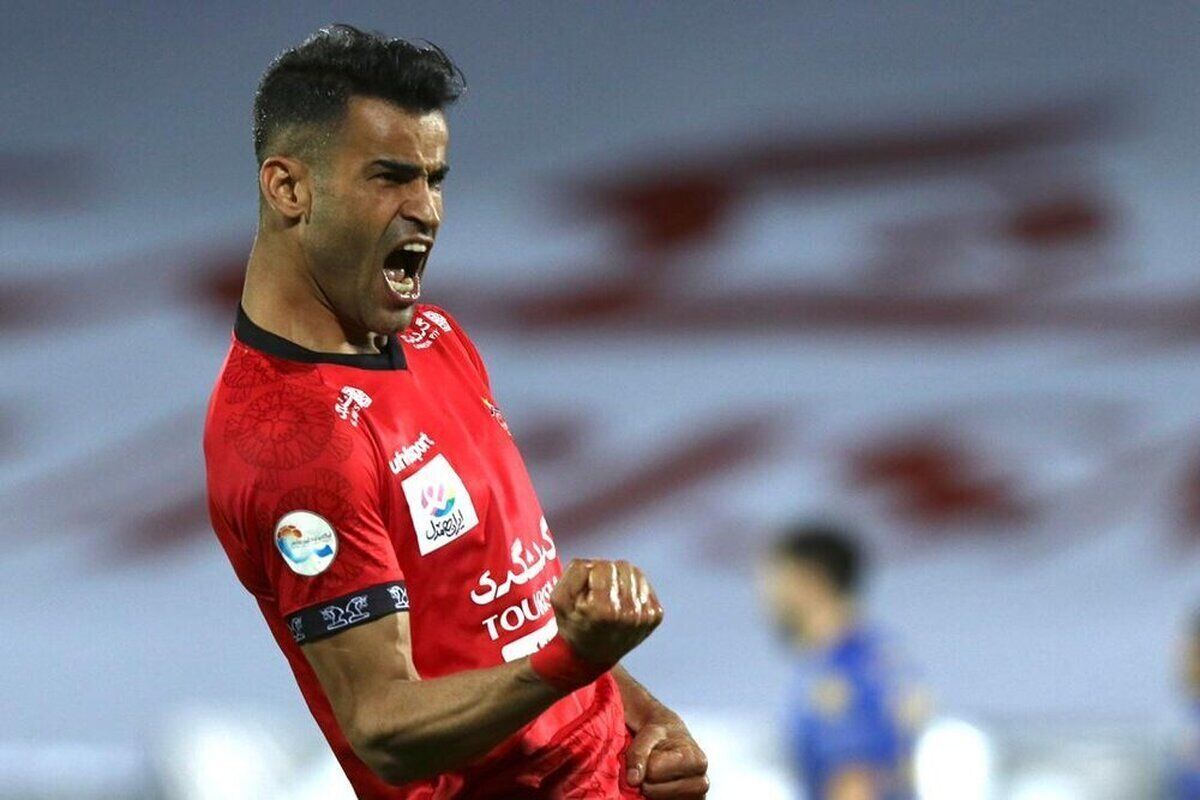 استقلال بین هوادارانش بمب منفجر کرد! استقلال بین هوادارانش بمب منفجر کرد!