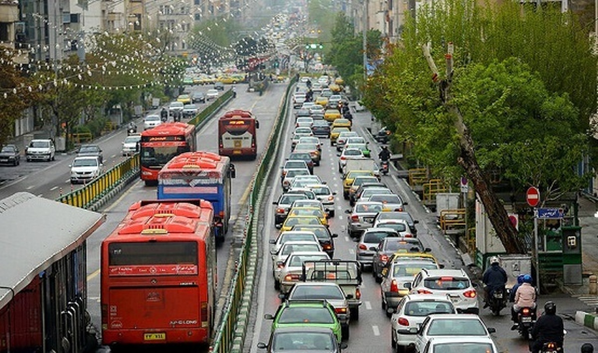 این بنر خاص در سطح شهر تهران جلب‌توجه کرد+ عکس