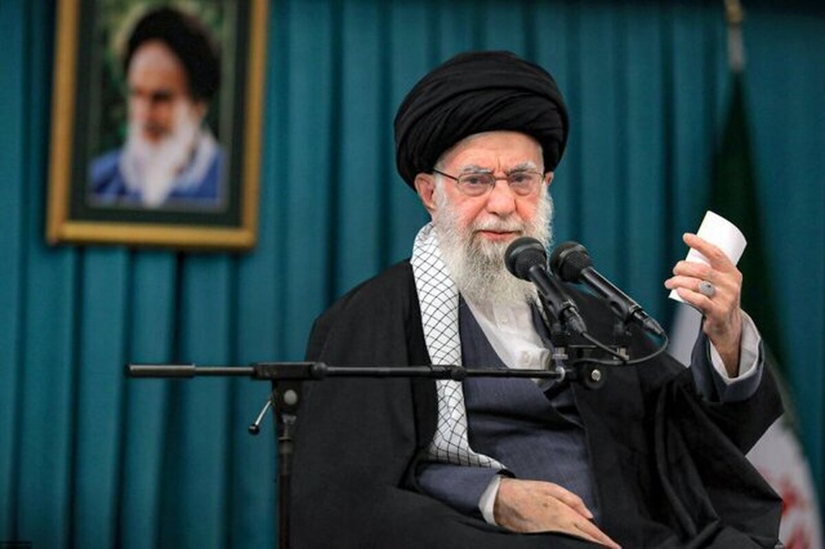 رهبر انقلاب: رژیم صهیونیستی با آن همه ادعا از پا درآمد و له شد