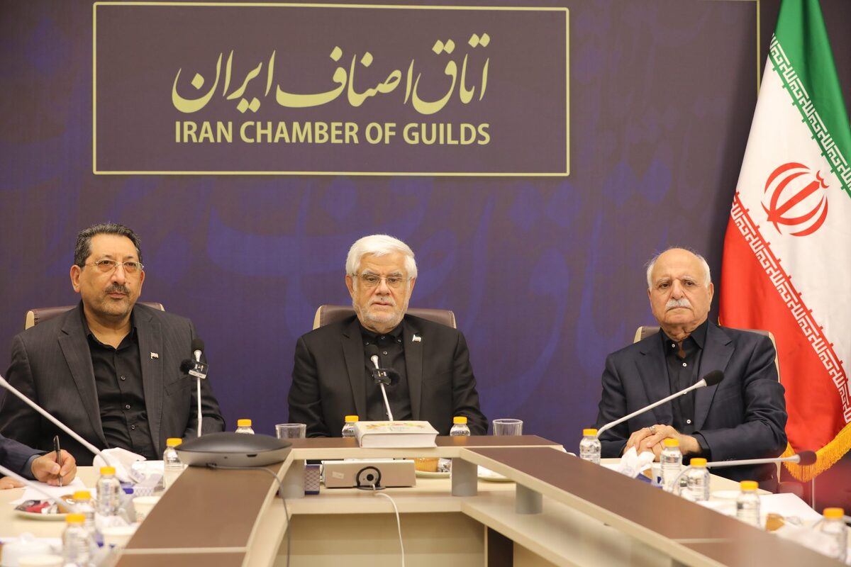 تقدیر از همراهی و همکاری اصناف و بازاریان کشور تقدیر از همراهی و همکاری اصناف و بازاریان کشور
