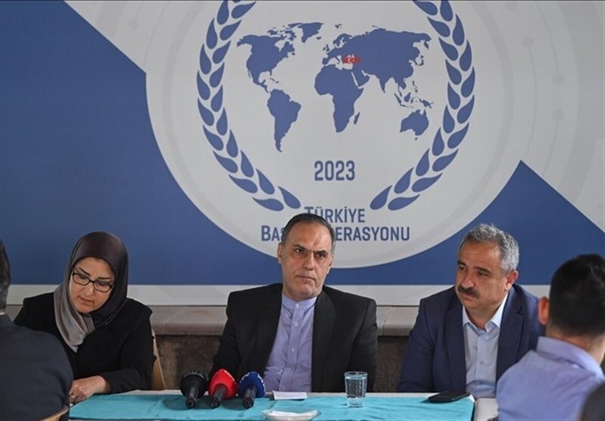 سفیر ایران: آتش بس با درخواست طرف مقابل بود سفیر ایران: آتش بس با درخواست طرف مقابل بود