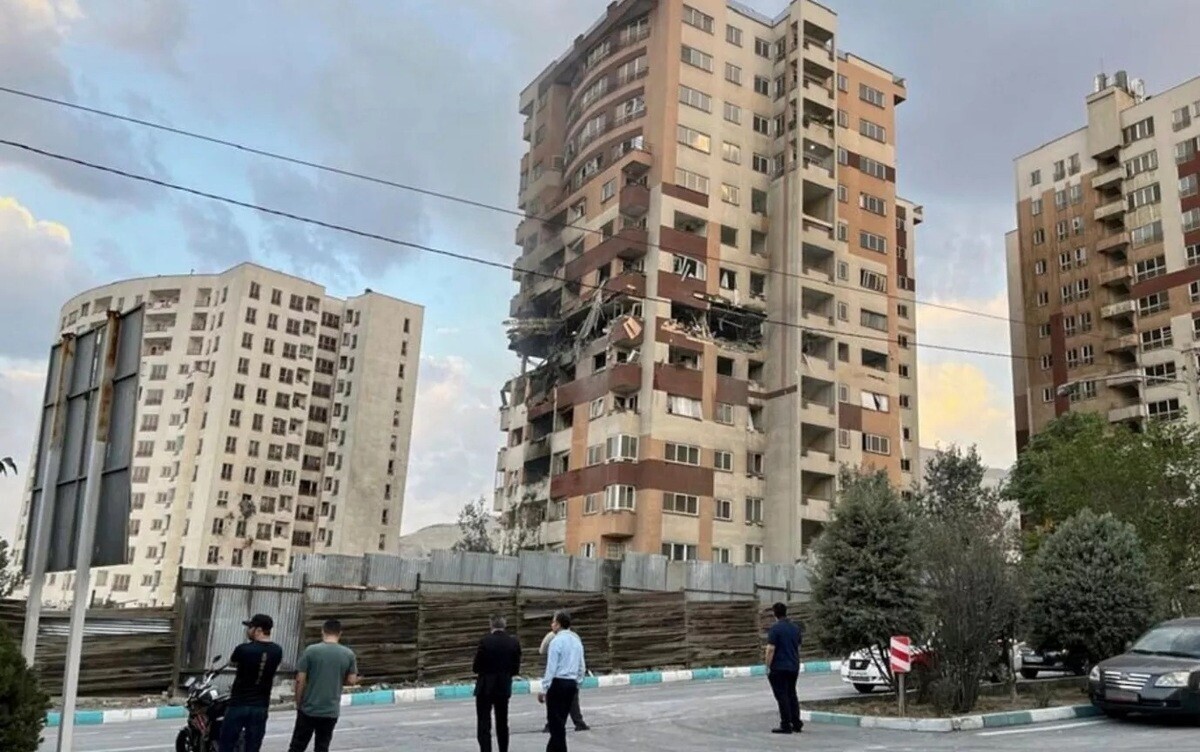 تصاویر پخش نشده منزل شمخانی بعد از حمله اسرائیل + فیلم