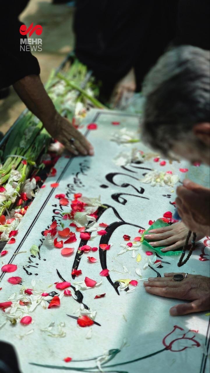 اولین تصاویر از مزار سرداران حاجی‌زاده و سلامی