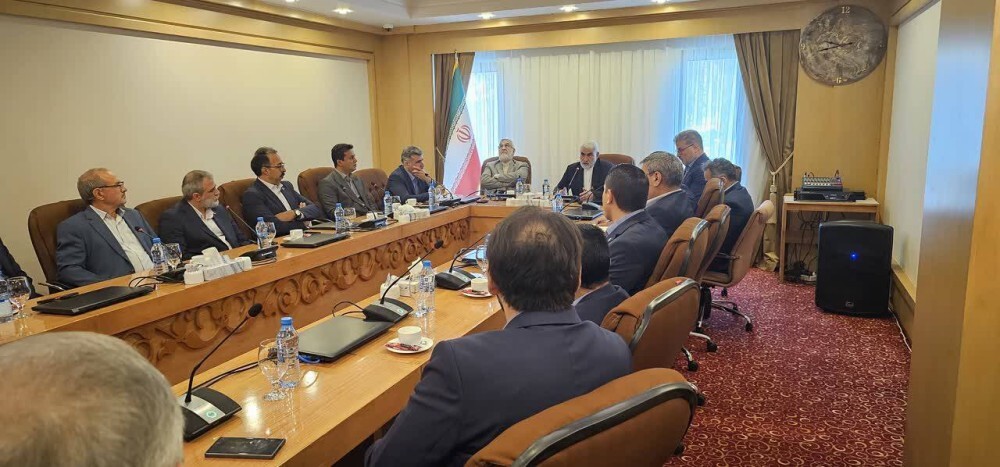 در مدیریت بحران، ایمان، ایستادگی و اخلاق راهبرد ماست