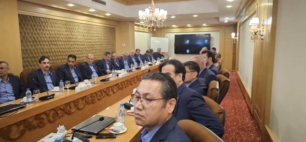 در مدیریت بحران، ایمان، ایستادگی و اخلاق راهبرد ماست