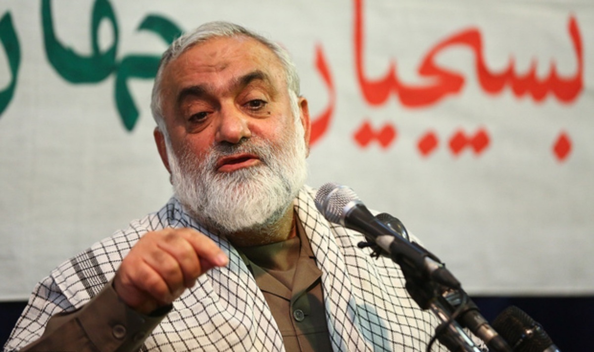 هشدار سردار نقدی درباره تبعات سوءقصدعلیه رهبر انقلاب: یک آمریکایی زنده از منطقه بیرون نمیرود هشدار سردار نقدی درباره تبعات سوءقصدعلیه رهبر انقلاب: یک آمریکایی زنده از منطقه بیرون نمیرود